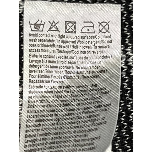 Apricot Batwing Sleeve Black And White Sweater Women’s Size Small EUC - Picture 8 of 11